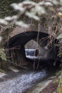 Una delle gallerie lungo la ferrovia