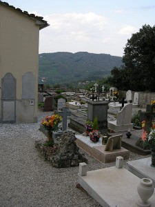 Il cimitero di Monsummano Castello