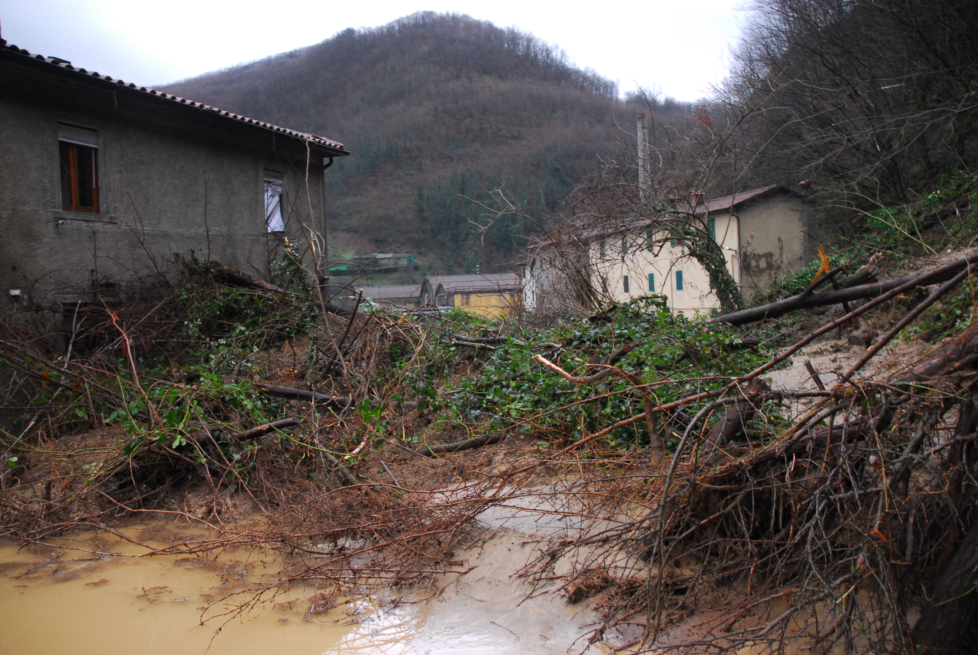 LA MONTAGNA CHE FRANA