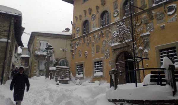 SGOMBERO NEVE E SFALCI DELL’ERBA: QUALCHE PROBLEMA A CUTIGLIANO