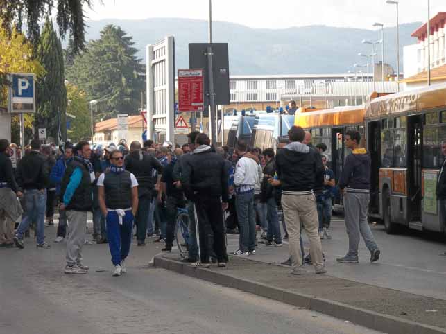 POVERO PAESE: DI DISOCCUPATI, DI ALLUVIONATI E DI DERBY!