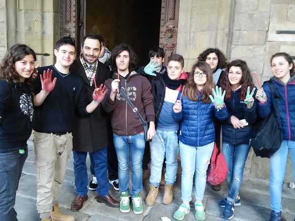 CHARLIE HEBDO: IL SINDACO DI PISTOIA ALLA MANIFESTAZIONE CON GLI STUDENTI