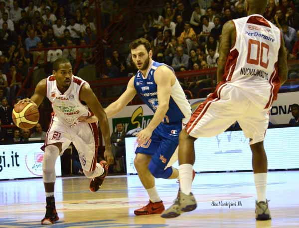 BASKET: «AMICO DEL PANDA, PER… METTA UN TAP-IN»