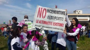 Si è manifestato contro l’aeroporto e nuovi inceneritori