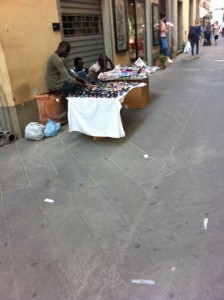 Abusivi in Via degli Orafi