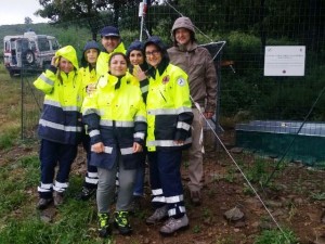 Un gruppo di volontari durante l'inaugurazione