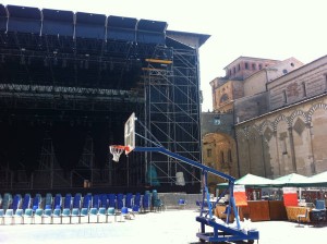 Piazza Duomo invasa durante il mese di luglio