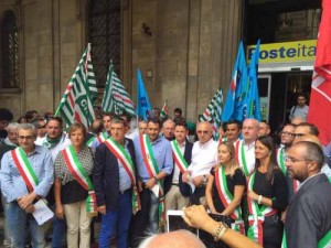 Firenze. La protesta contro i tagli alle poste