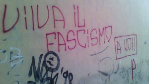 Le scritte di via Montalese