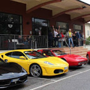 Rinfresco del Veteran Car Club in Via Traversa