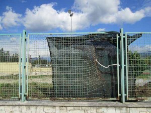 Recinzione danneggiata al Campo Scuola. 2