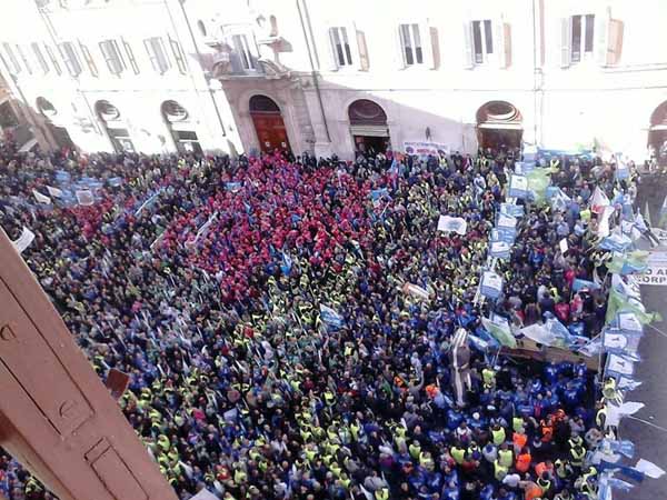 SAP. A ROMA PER LE CONDIZIONI DISDICEVOLI DEGLI OPERATORI DI POLIZIA