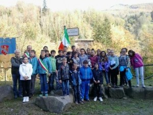 Gli alunni al "Piazzale del viandante"