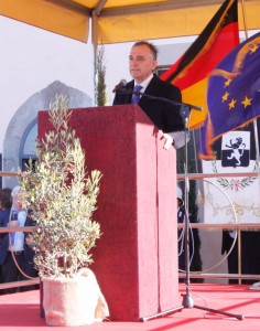 Enrico Rossi alla inaugurazione del centro di documentazione