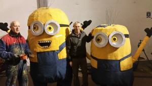 In mezzo ai pupazzi dei Minions