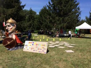 Alcuni stand nel parco dell'istituto agrario