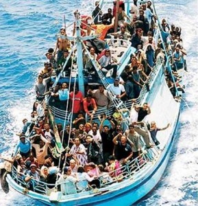 Un barcone di migranti