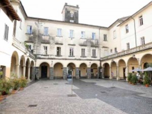 Pescia. Piazza del grano