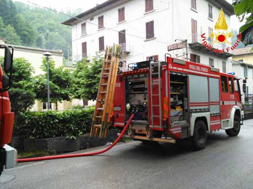 incendio. VIGILI DEL FUOCO A PRACCHIA