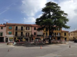 Piazza della Vittoria dopo l'abbattimento degli alberi