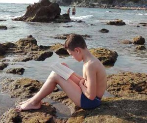 Luca studia al mare