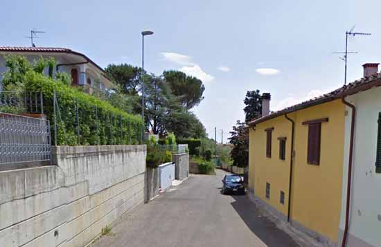 vigili del fuoco. PESCIA, ABITAZIONE IN FIAMME IN VIA DEL PARADISO