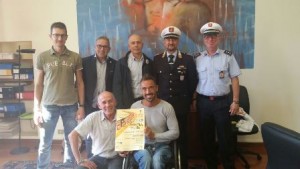 Nella foto l'assessore Forastiero con gli organizzatori della gara, Christian Giagnoni e Roberto Valerio della Cure to children