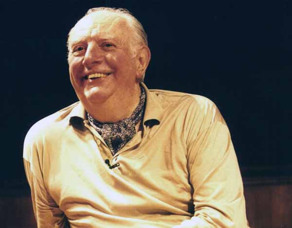 pistoia. SAVERIO BARSANTI SALUTA DARIO FO