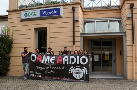 ponte a elsa. ACCANTO ALLO SPORTELLO DI BANCA ARRIVA UNA WEB RADIO