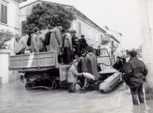 1966, Tavola, lungo via Braga