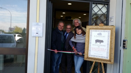 “IL POGGIOLINO MONTEMURLO”, INAUGURATO IL PUNTO VENDITA