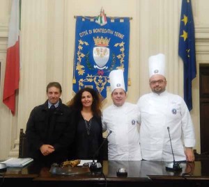 Da sinistra Antonio Antonino, Alessandra De Paola e gli chef Paolo Urzino e Ilario Taccioli