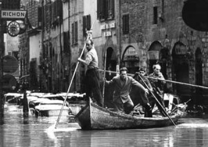 Un’immagine dell'alluvione del ’66