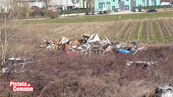 san[t]ità. DISCARICHE DI STELLE INTORNO AL SAN JACOPO