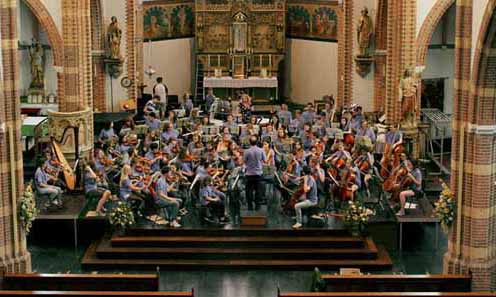 pescia. “BIRMINGHAM SYMPHONY ORCHESTRA” IN CONCERTO