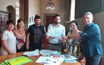 SUI NUOVI ARRIVI, IL SINDACO TOMASI SCRIVE AI COMUNI DELLA PROVINCIA E INCONTRA IL COMITATO DEL NESPOLO