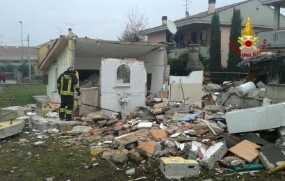 quarrata. ESPLODE UN FABBRICATO IN MURATURA, ZONA SOTTO SEQUESTRO