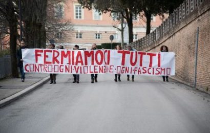 potere al popolo. ATTI DI RAZZISMO MASCHERATI DA TRAGICA FOLLIA