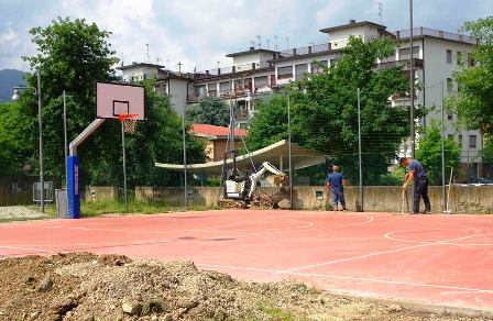 quarrata. INIZIATI IERI I LAVORI AL CAMPINO DI BASKET