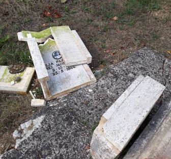 ponte. PADULE DI FUCECCHIO, PROFANATI I CIPPI COMMEMORATIVI DELL’ECCIDIO