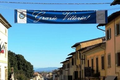 poggio. COMUNE E PRO LOCO OMAGGIANO VITTORIA GUAZZINI