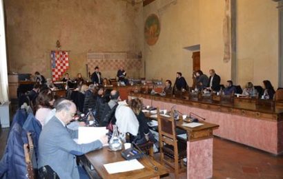 amianto. APPROVATA A MAGGIORANZA LA MOZIONE SULLA TARGA