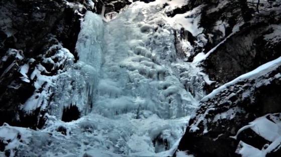 montagna da scoprire. LA CASCATA DI GHIACCIO DEL DOCCIONE