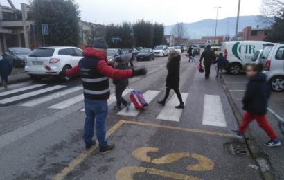 nonni-vigili. LA RETROMARCIA DELL’AMMINISTRAZIONE COMUNALE