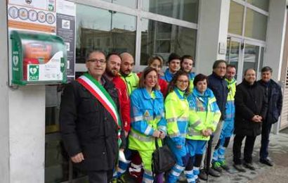 quarrata. INAUGURATI DUE DEFIBRILLATORI ALL’APERTO