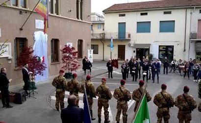 agliana. INAUGURATO IL RESTAURO DELLA LAPIDE AI CADUTI DELLA PRIMA GUERRA MONDIALE