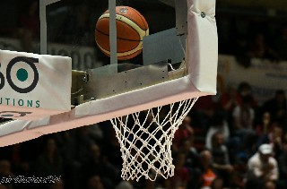 basket. ORIORA BATTUTA DA FIAT, SALVEZZA APPESA AD UNA FLEBILE SPERANZA