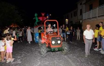 montemurlo. CARRI, CORIANDOLI E NEGOZI APERTI: RITORNA IL CARNEVALE ESTIVO