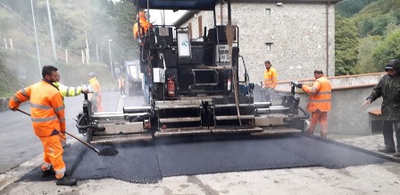 viabilità. ORA SI ASFALTANO ANCHE LE ZONE PERIFERICHE DEL COMUNE