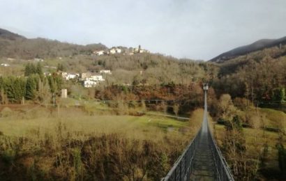 ponte sospeso.“LA CHIUSURA PORTEREBBE SOLO DANNO ALLA MONTAGNA”